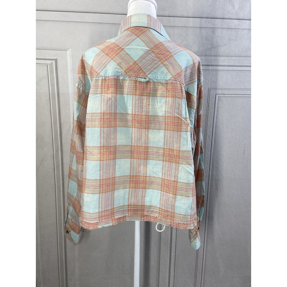 BDG Urban Outfitters Shirt Womens M Blue Plaid Cropped Button Up Frayed Hem - Picture 3 of 13